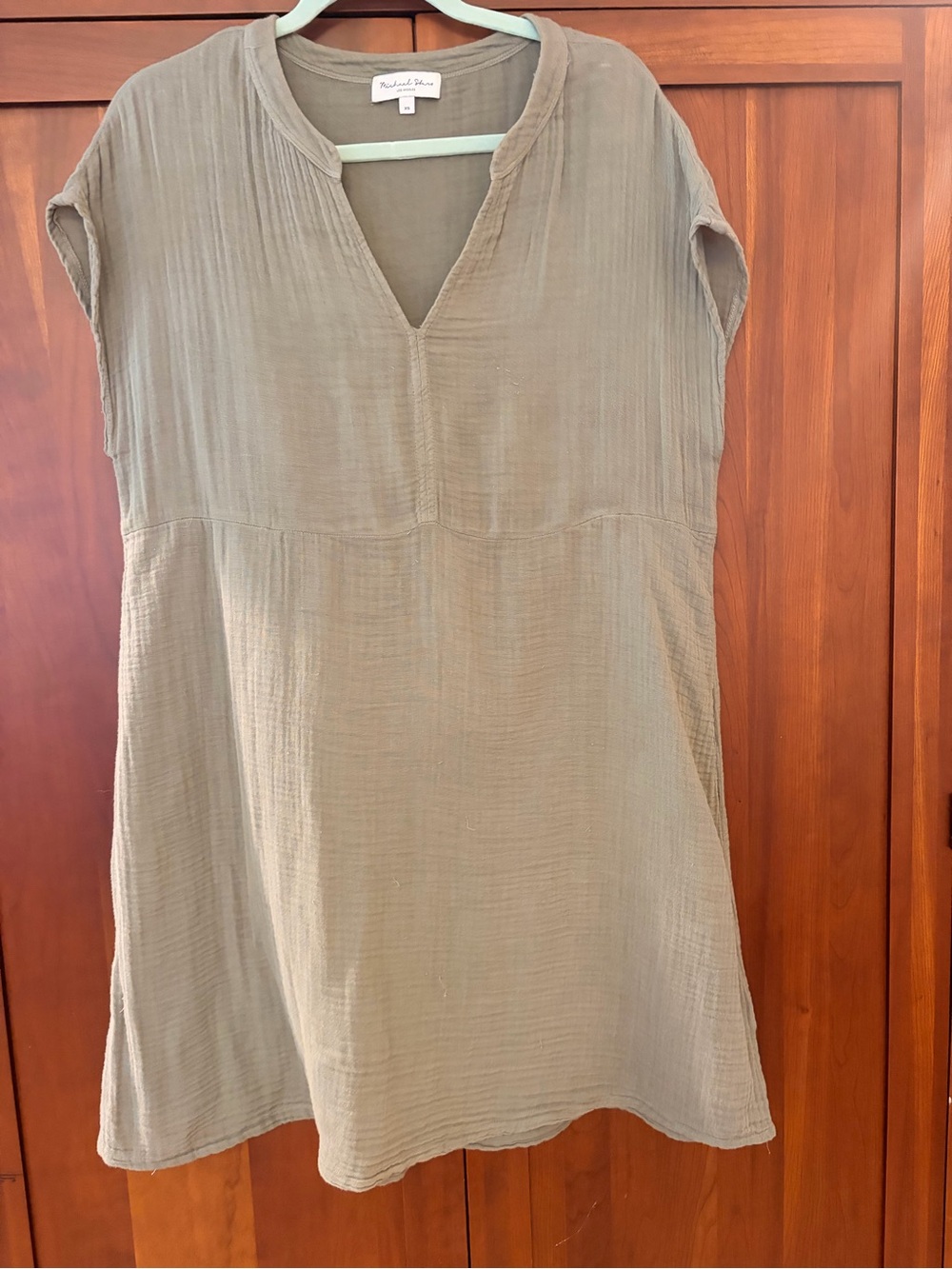 Michael Stars Olive V-Neck Short Sleeve gauze dress